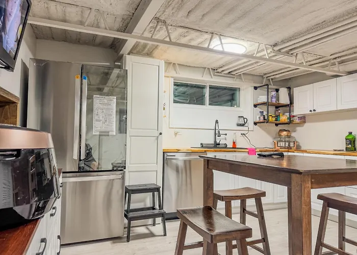 Comfort West Urban Loft House *