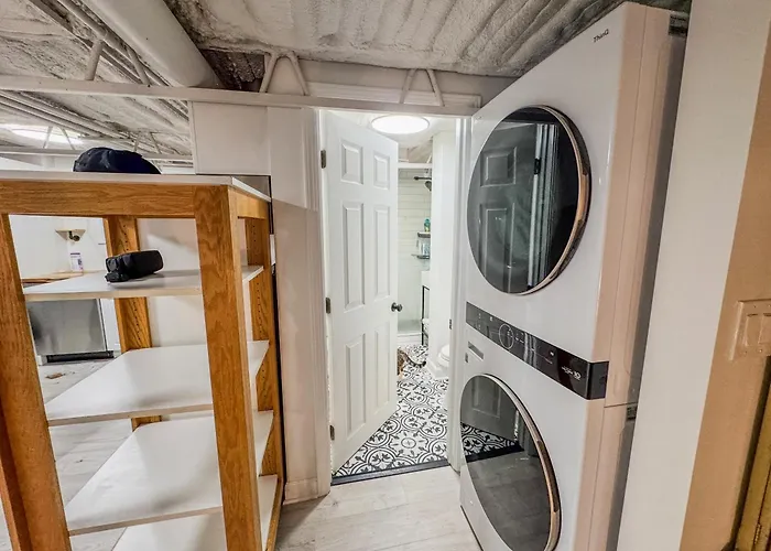 Comfort West Urban Loft House * Chicago